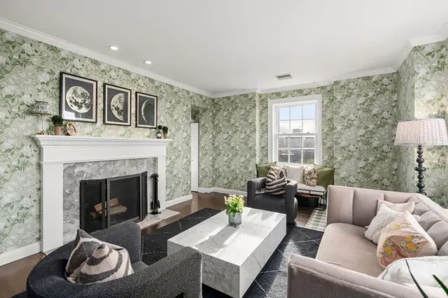 65 Commonwealth Ave #8B