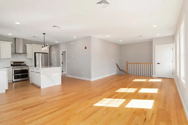 20 Alston St #20