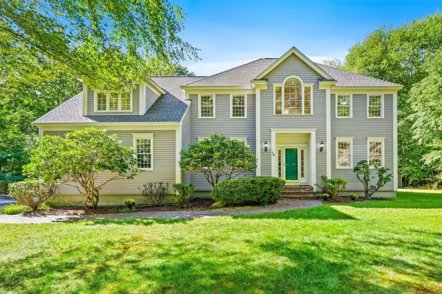 14 Annie Moore Road