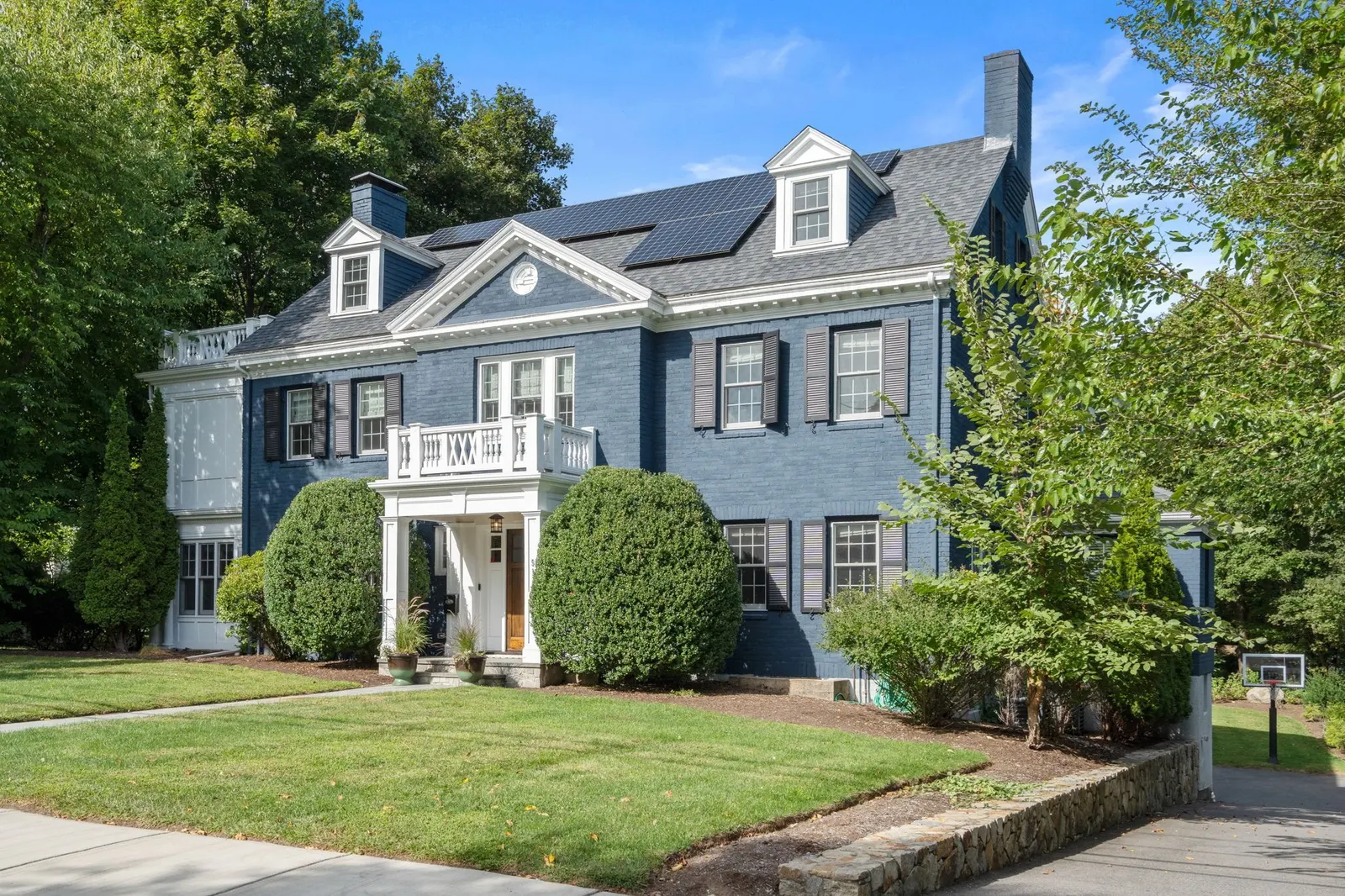 91 Nehoiden Rd, Newton