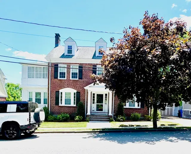 23 Benton Rd