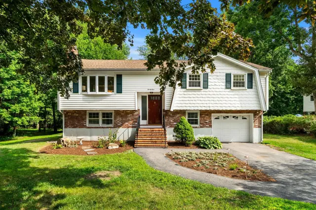 21 Freeport Dr