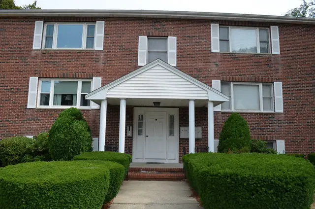 22 Roosevelt Rd #4