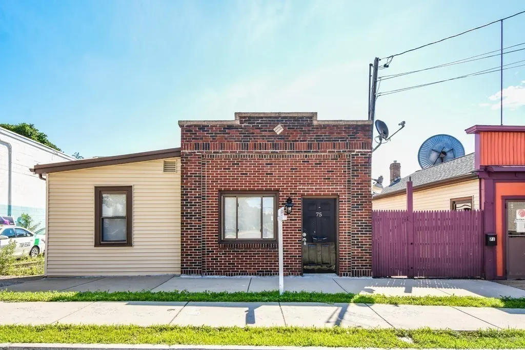 75 Elm, Watertown