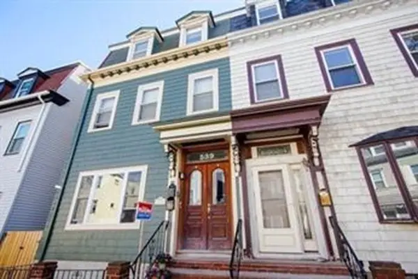 539 E 4th St #2