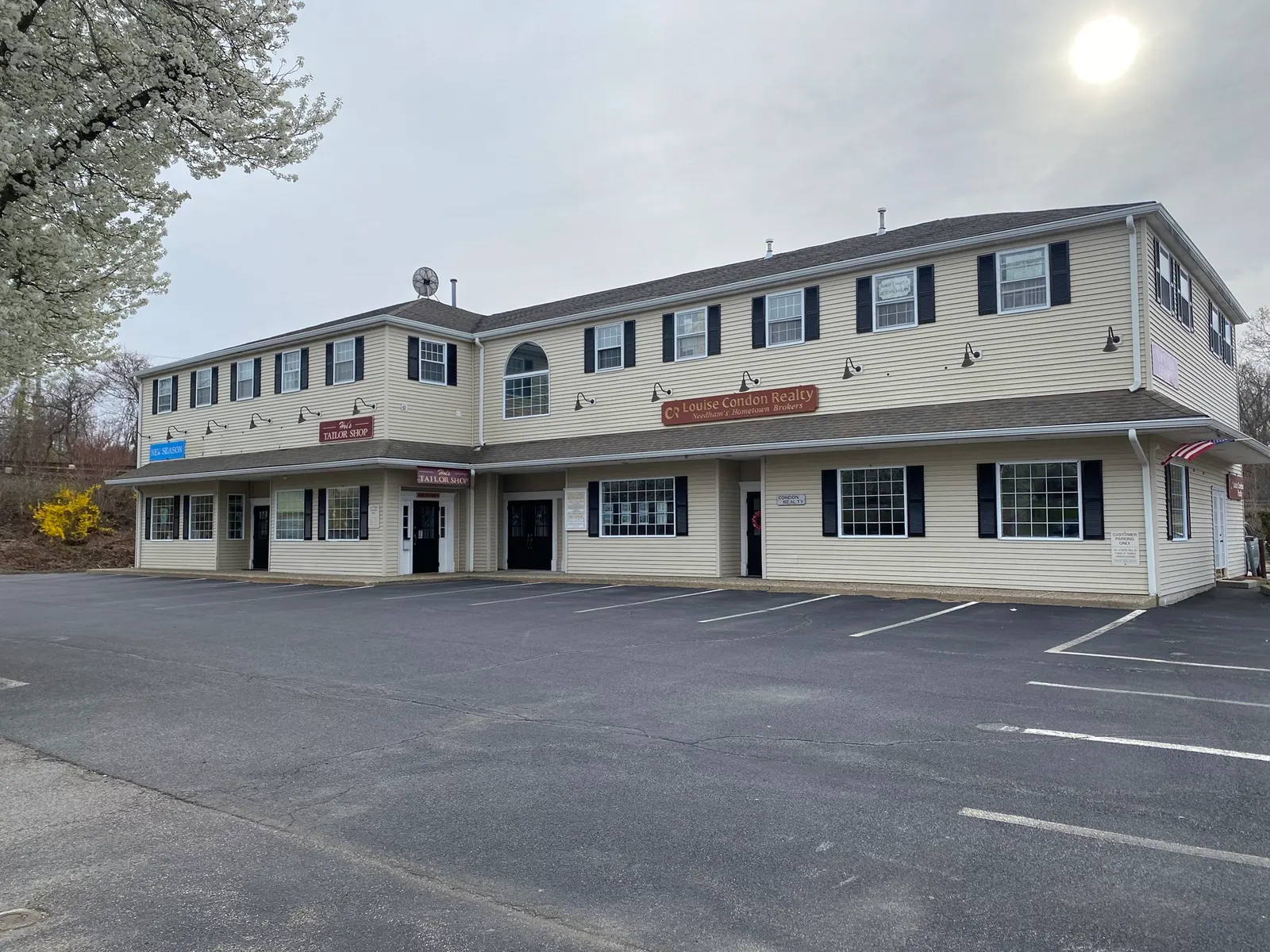 399 Chestnut St, Needham