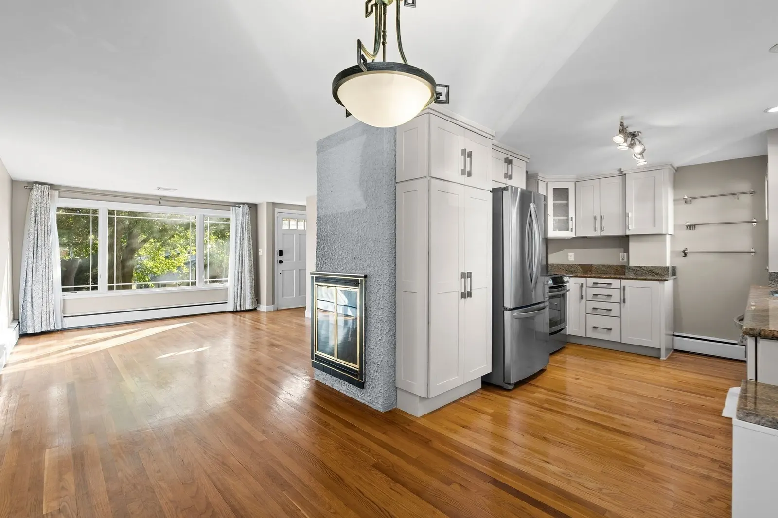 53 Dickson Ave, Arlington