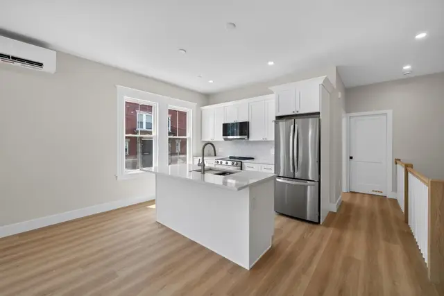 533 Washington Street #1A