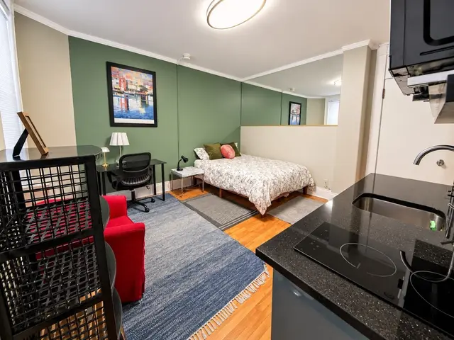 21 Beacon St #3K