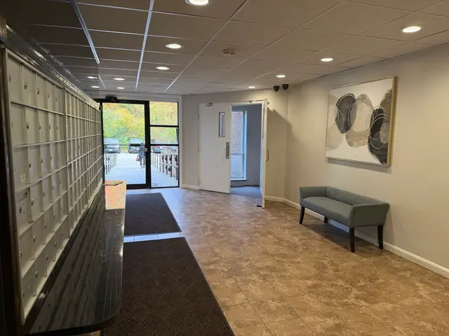 50 Broadlawn #502