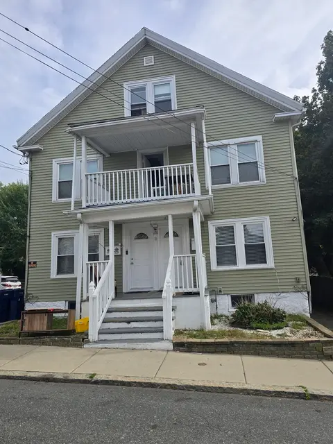 11 Ropes St #1