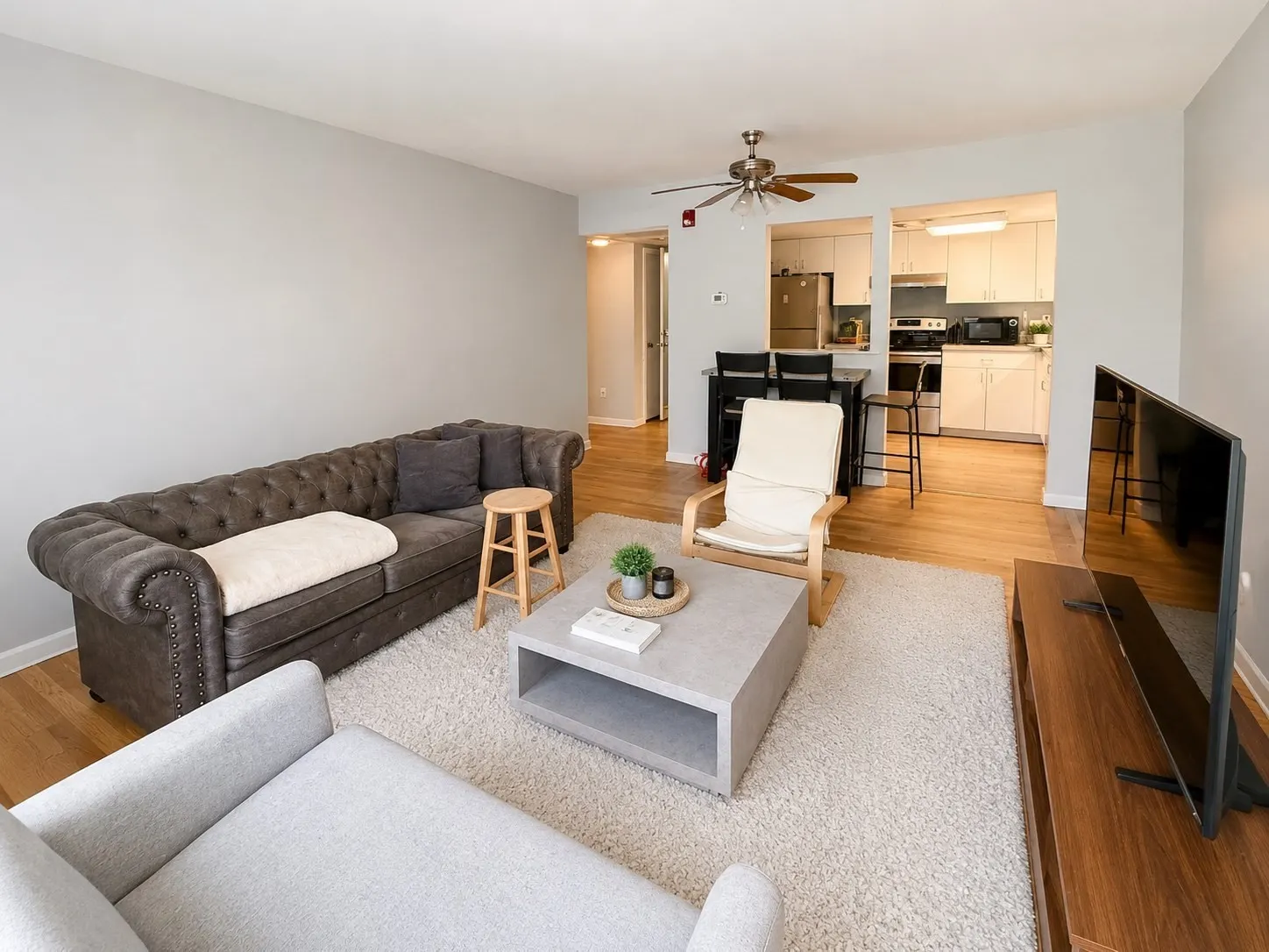 530 Vfw Parkway #201, Boston