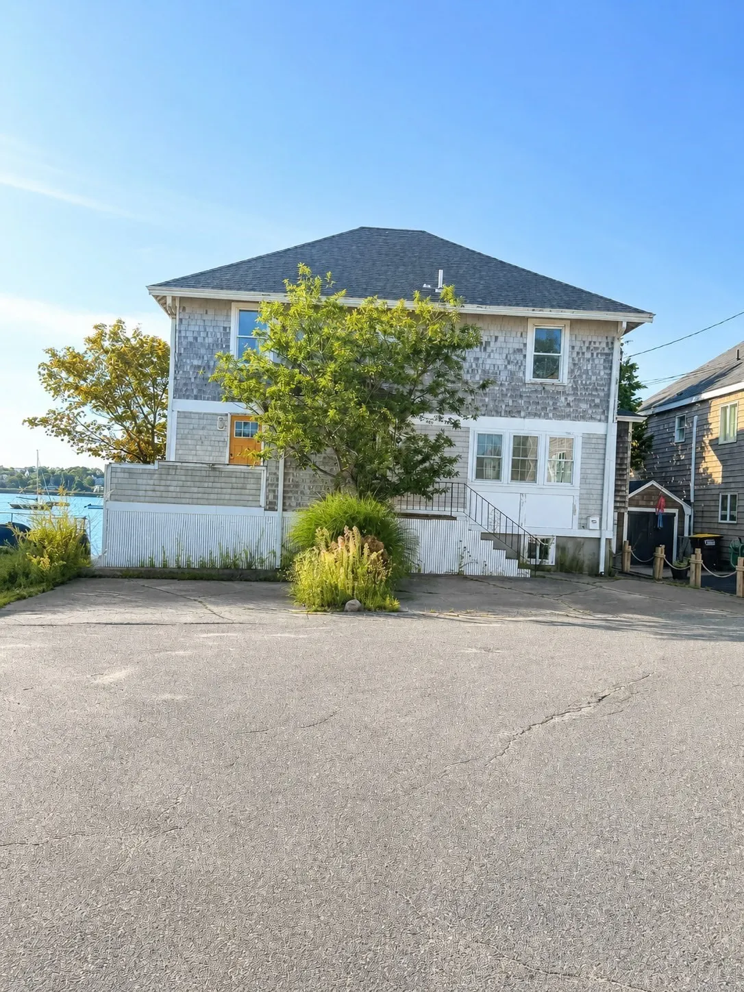 31 Hampton Cir #1, Hull