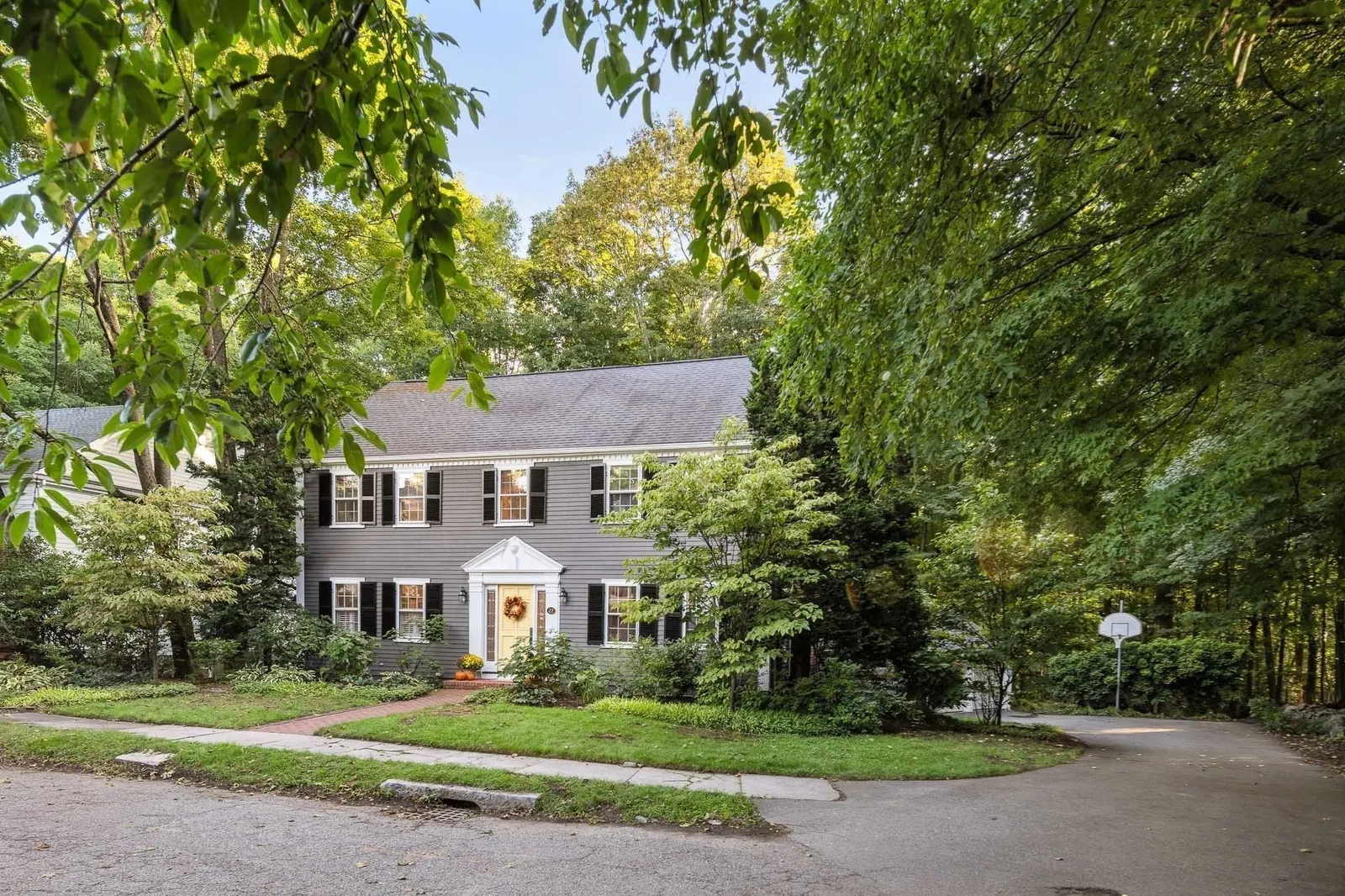22 Garfield Road, Belmont