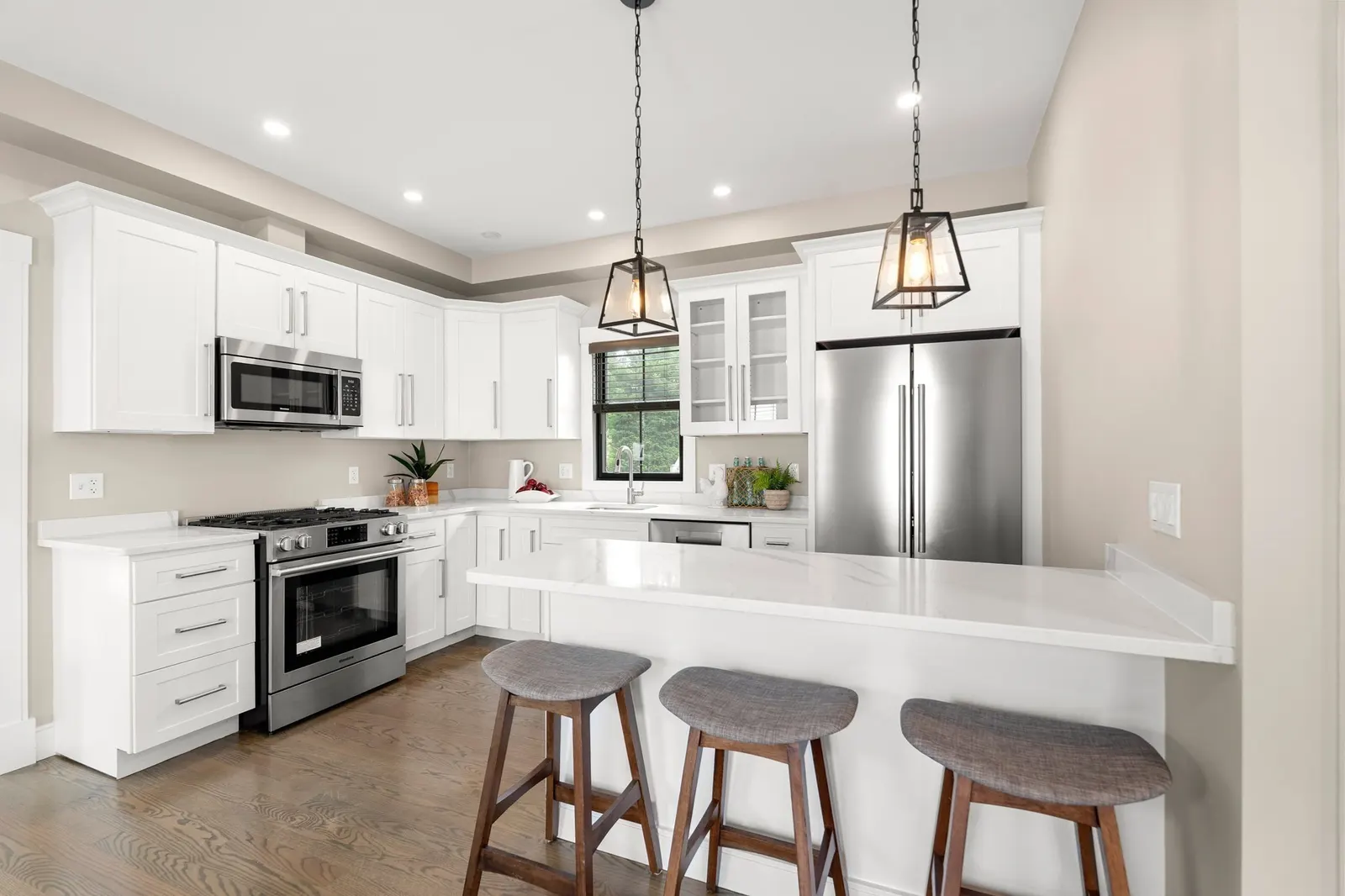 20 Plain St #20, Boston