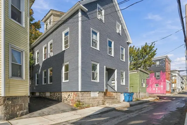 32 Park St