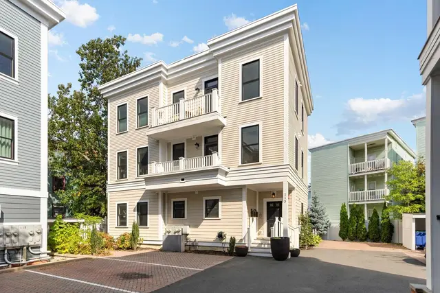 113 Beacon St #A