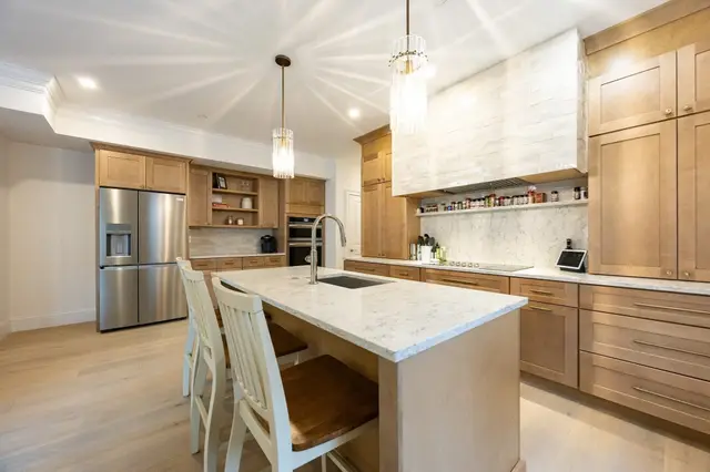 15 Raymond Street #1