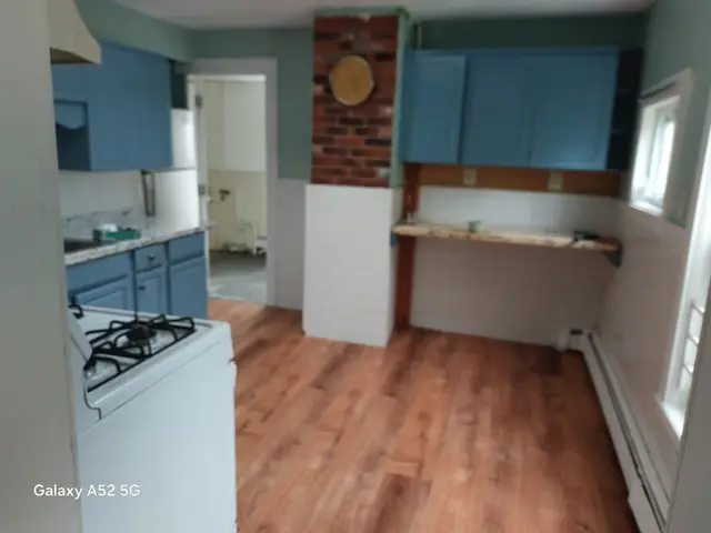 31 Dell Ave #2