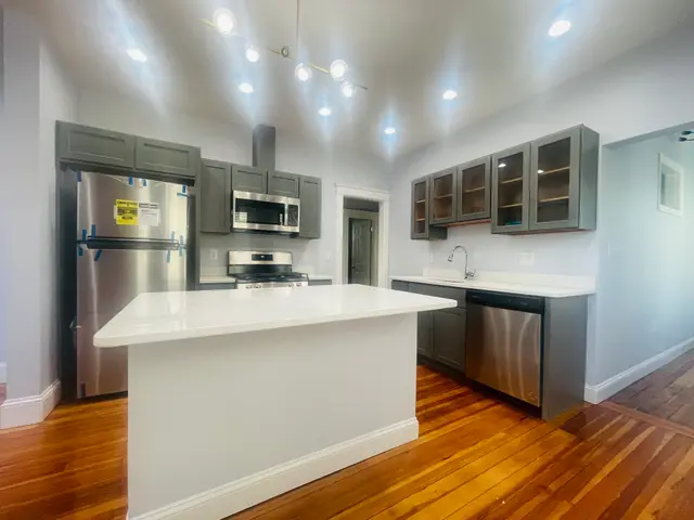 21 Crowell Street #2