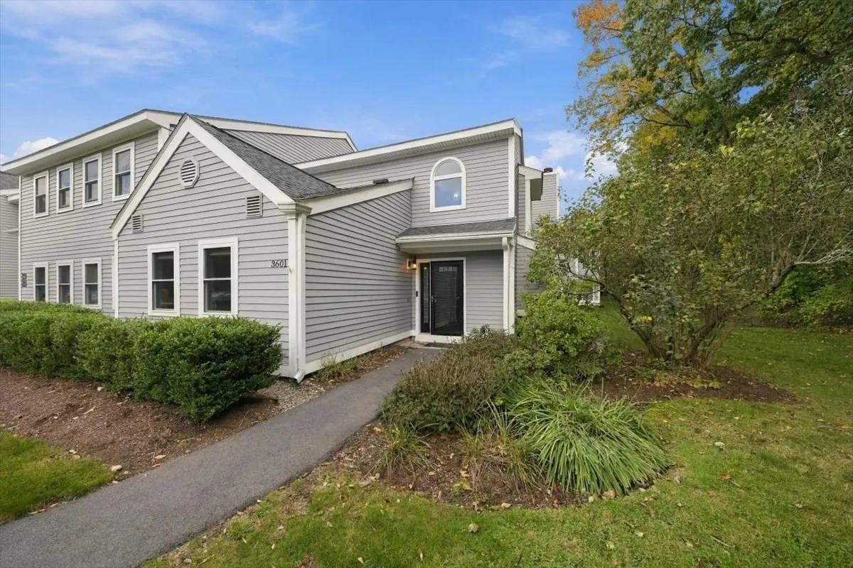 3601 Tuckers Lane #3601, Hingham