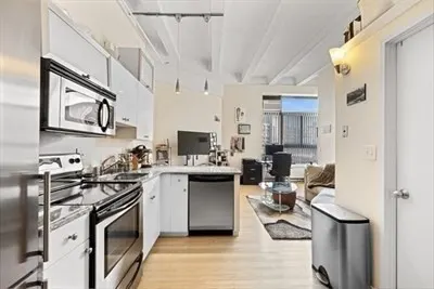 12 Stoneholm Street #524, Boston