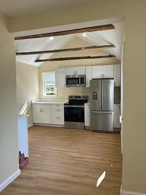 1 Pond Place #1
