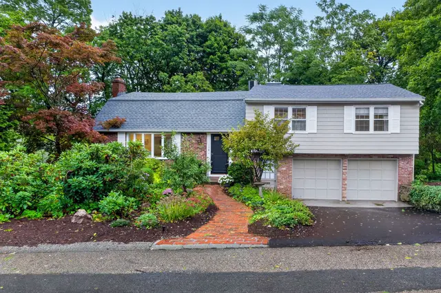 130 Moss Hill Rd