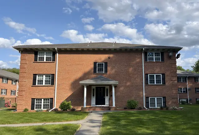 52 Leonard Road #52