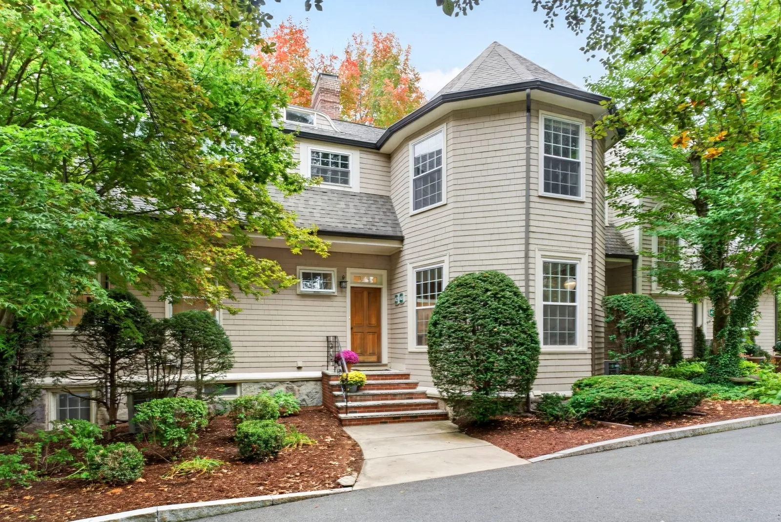 333 Brush Hill Rd #A2, Milton
