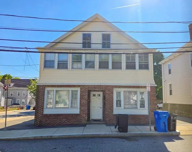 30 Cedar St