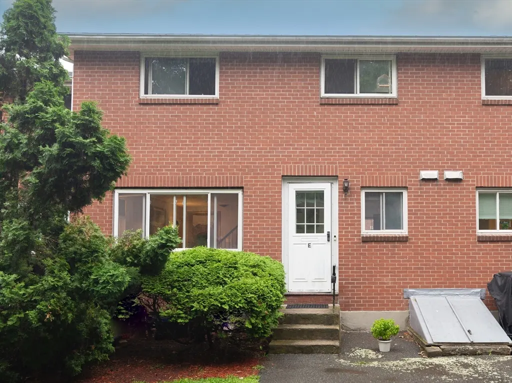 702 Main Street #E, Millis