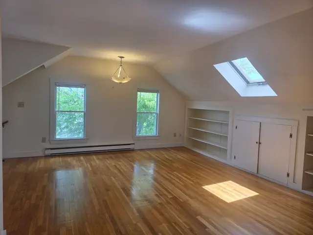 14 Hawkes St #2