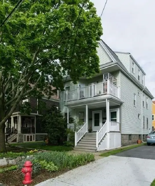 121 Highland Rd #1
