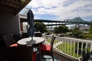 13 Boatswains Way #13