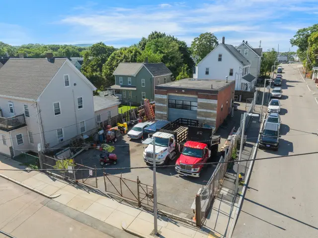 17 Glenwood Ave