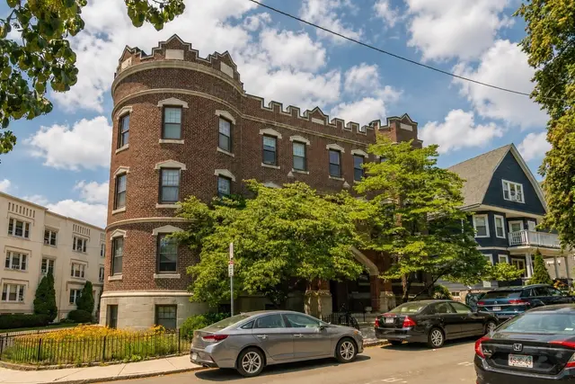 61 Quint Ave #2