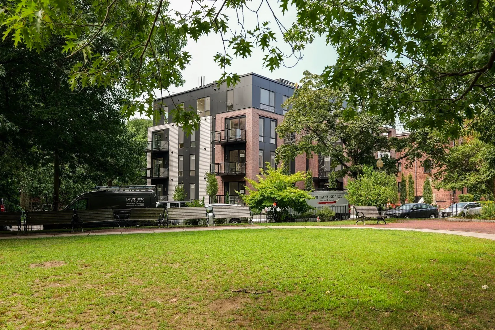 80 Vernon #PentHouse B, Brookline