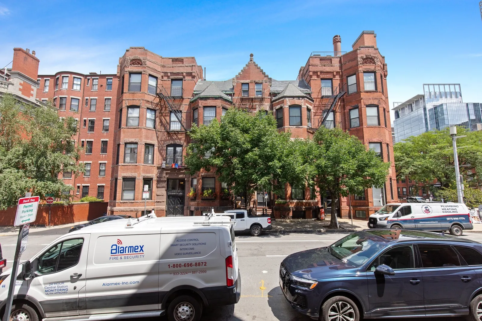 50 Hereford #4, Boston