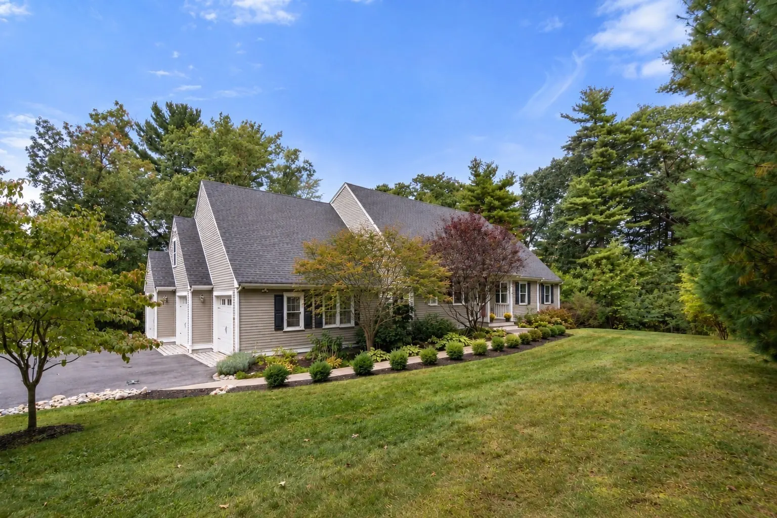 22R Pilgrim Way, Walpole