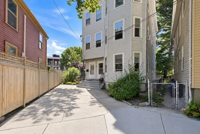 72 Eustis Street