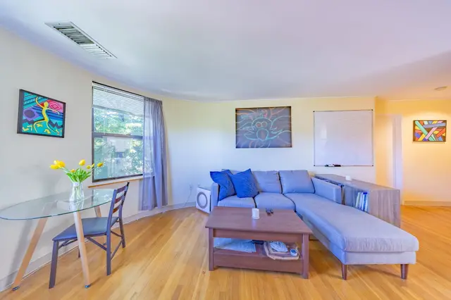 102 Gainsborough St #402E