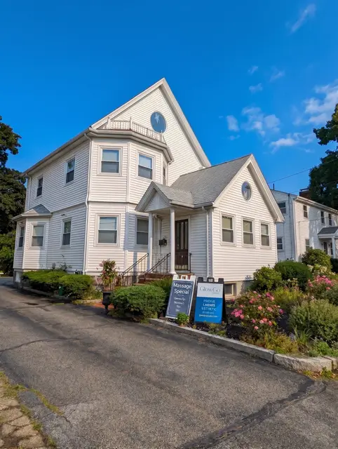 65 Willard St