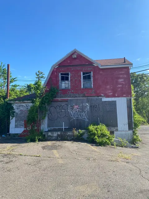 1181 Broadway