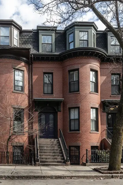 82 E Brookline St #1