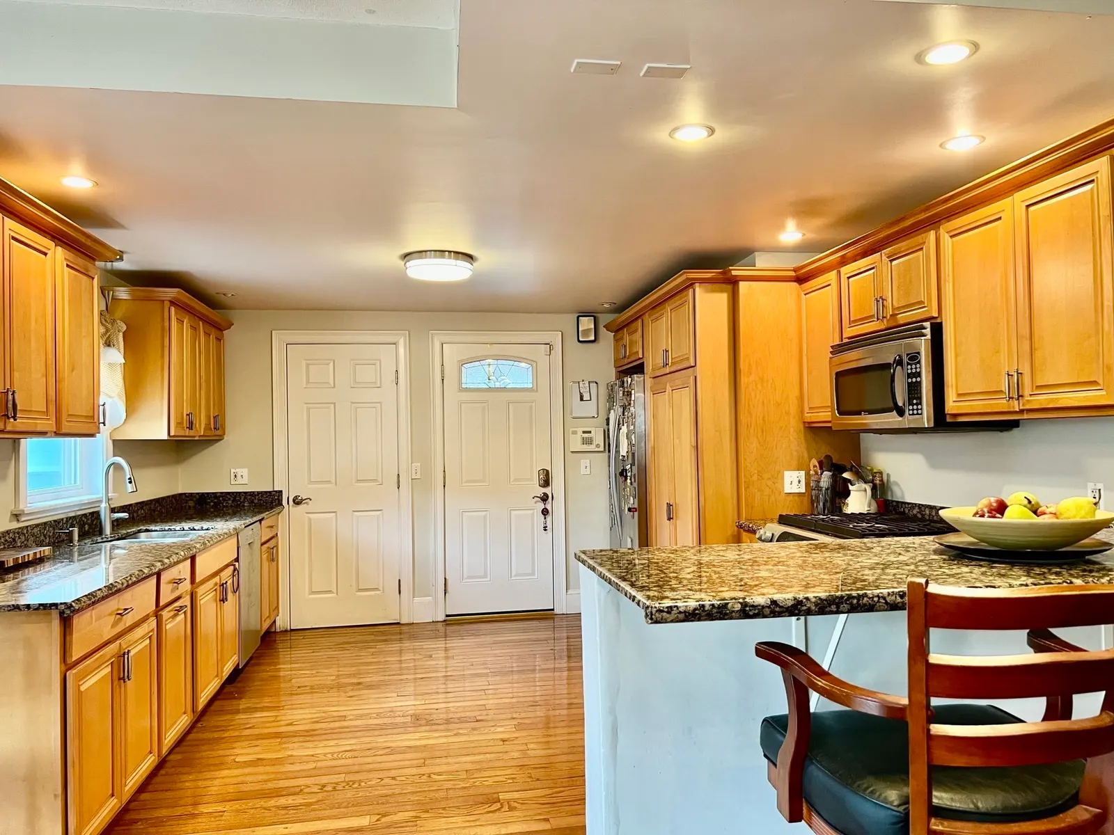 55 Beach St #2, Malden