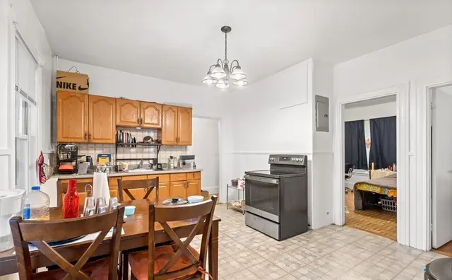 78 Hillside Street #3