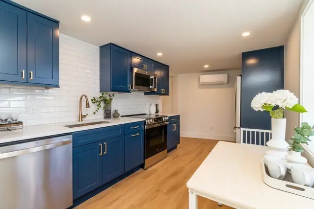 30 Columbus Ave #4