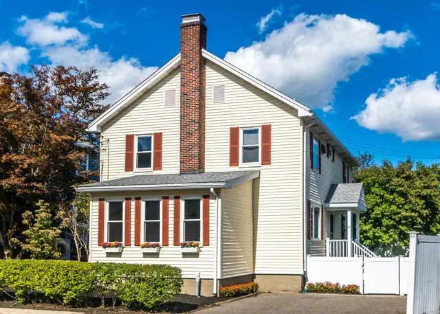 17 Hamblin Road