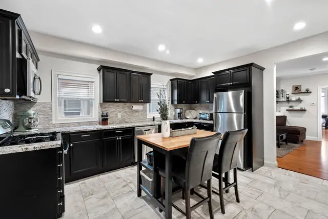 276 Princeton St #1